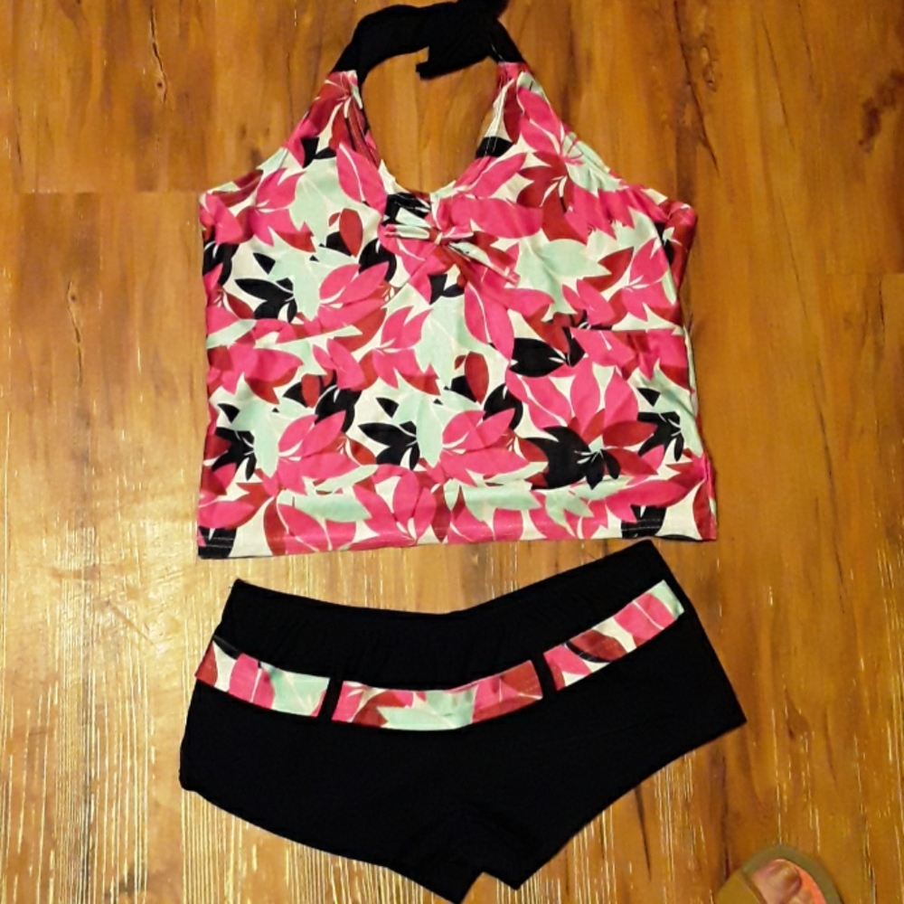 2-piece halter style swimsuit